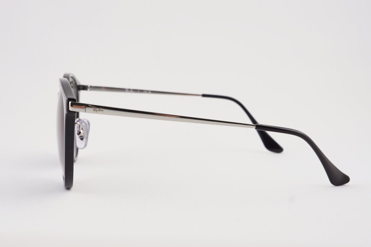 Ray-Ban「RB4334D」のテンプル