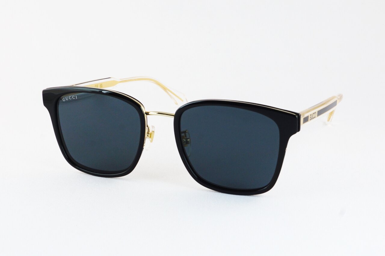 GUCCI「GG0563SKN」