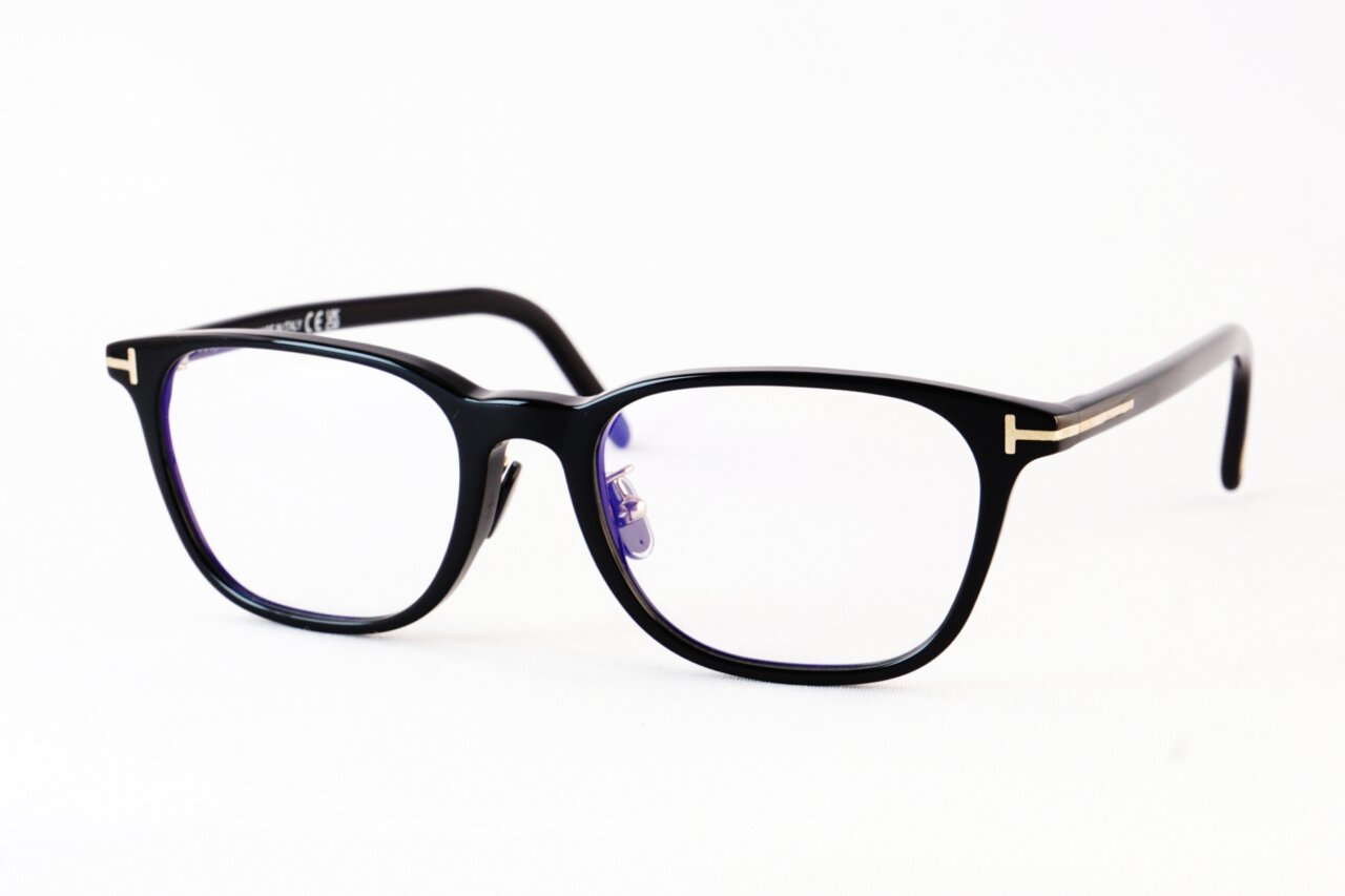 TOM FORD「TF5860-D-B」001カラー