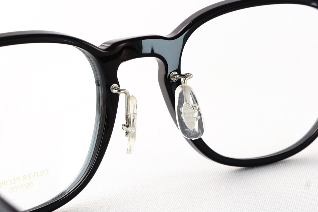 OLIVER PEOPLES「FAIRMONT-F（OV5219FM）」の鼻パッド