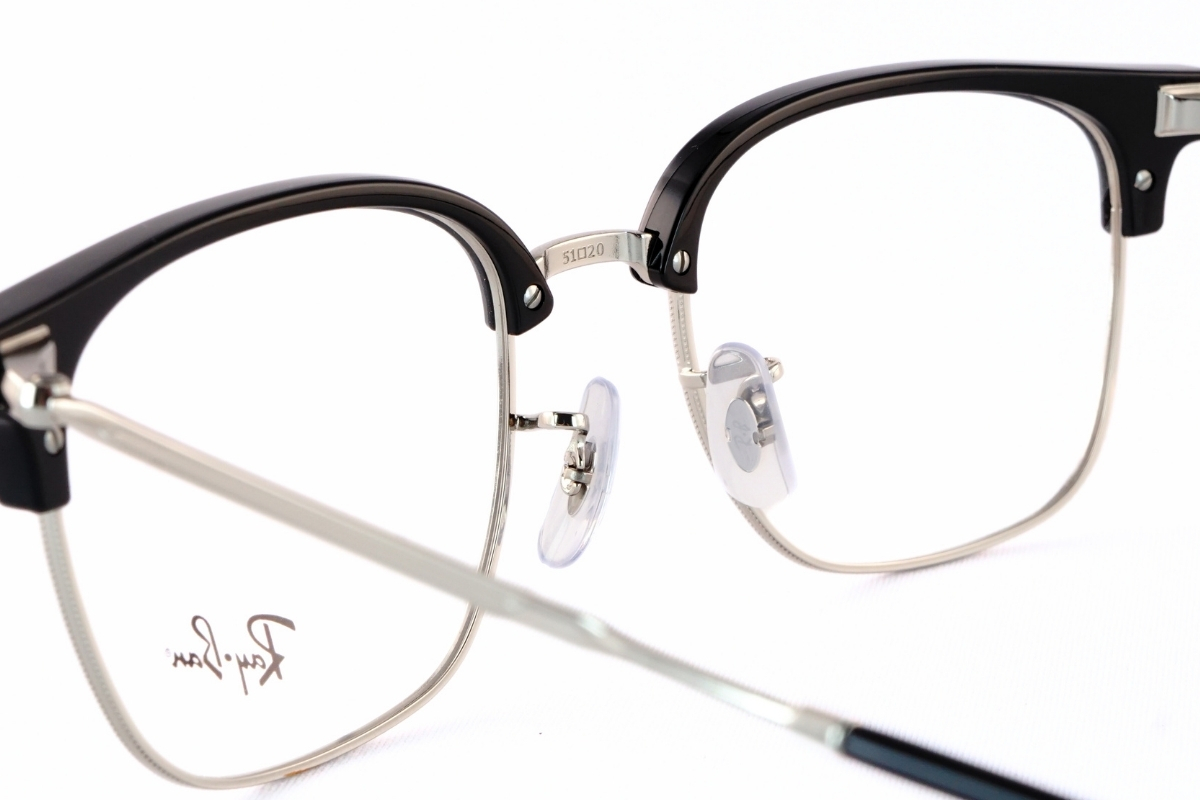 Ray-Ban（レイバン）のメガネ「NEW CLUBMASTER（RX7216）」の鼻パッド