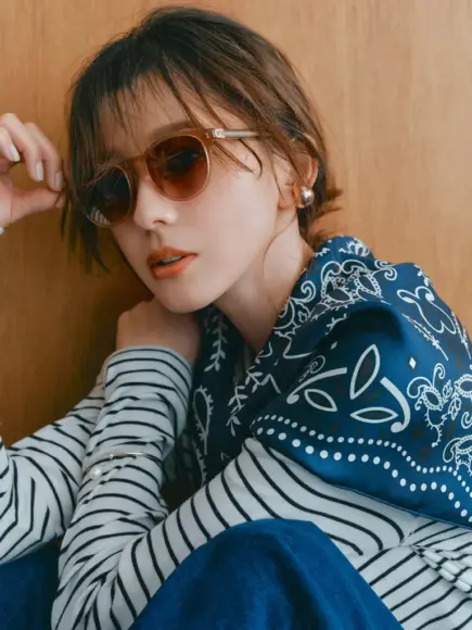 FURLAのサングラス「SFUA42J」