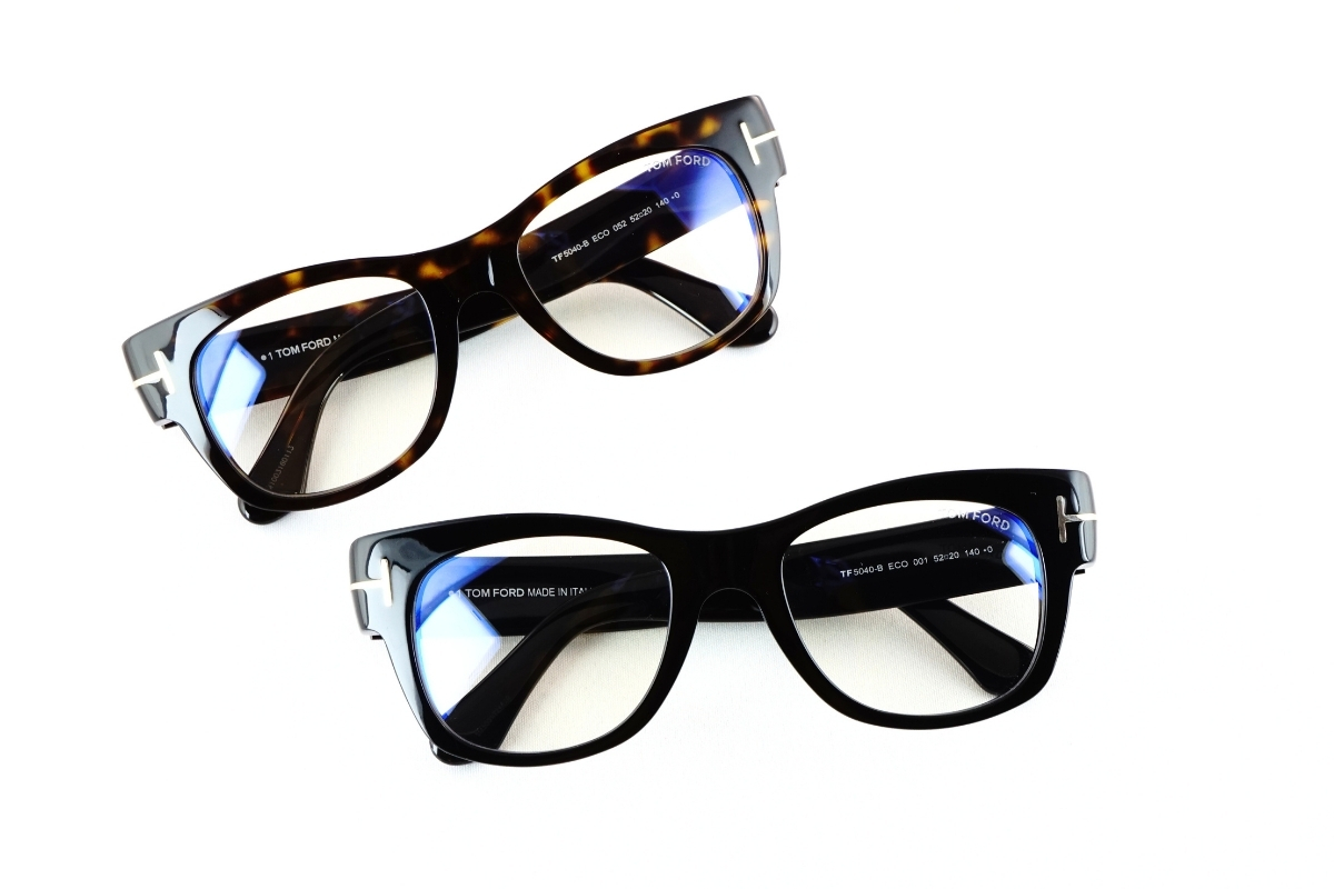 トムフォードの代表モデル「TF5040-F」の魅力を徹底解説しちゃいます