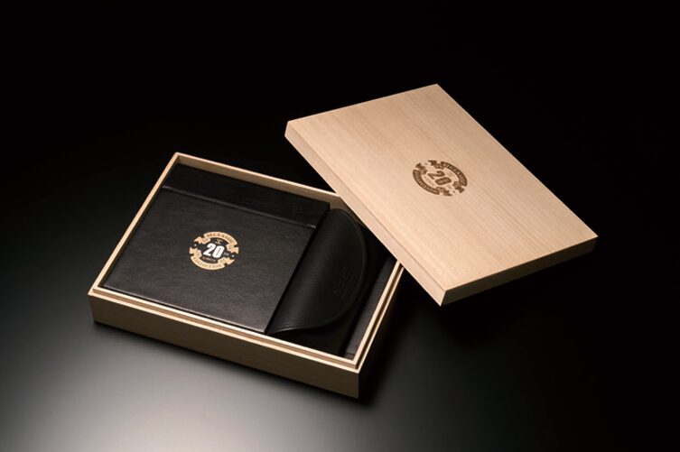 BJクラシック限定アニバーサリーモデルの桐箱