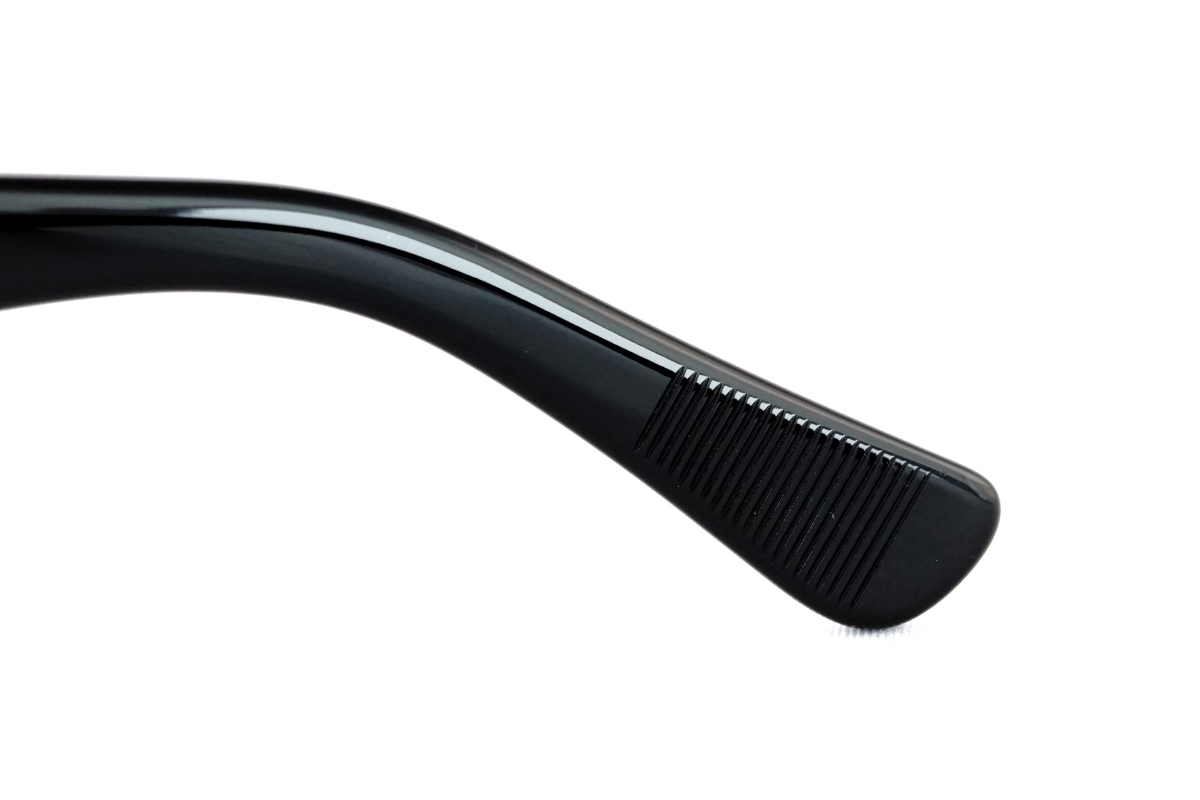 BOSTON CLUB（ボストンクラブ）のサングラス「MIKE（マイク）」のテンプルエンド