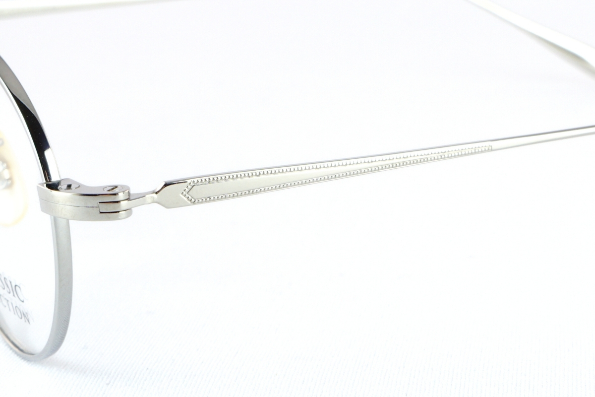 BJ CLASSIC COLLECTIONのメガネ「PREM-118NT」の彫金模様