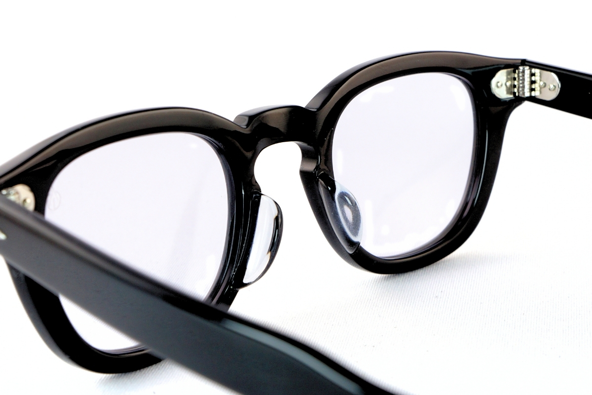TART OPTICAL ARNEL「JD-04」の鼻パッド