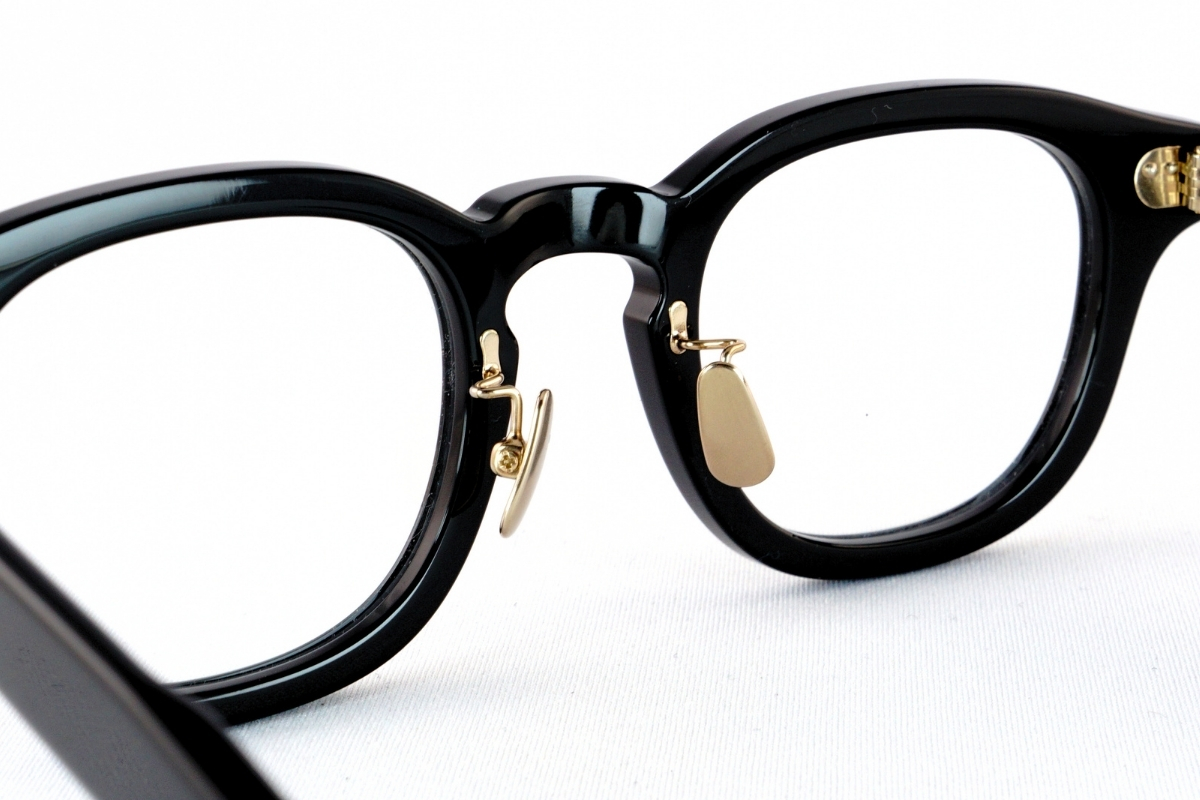 ミスタージェントルマンアイウェア「JIMMY」の鼻パッド