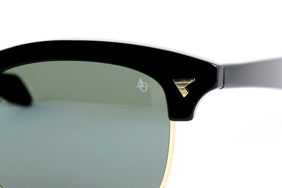 American Optical(アメリカンオプティカル)「Sirmont(サーモント)」のレンズ