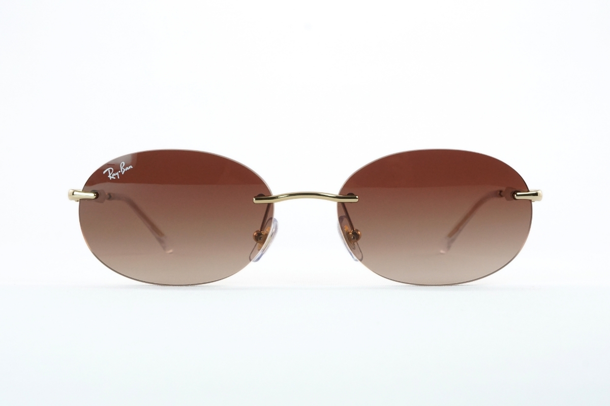 レイバンのリムレスサングラス「RB3767」のフロント