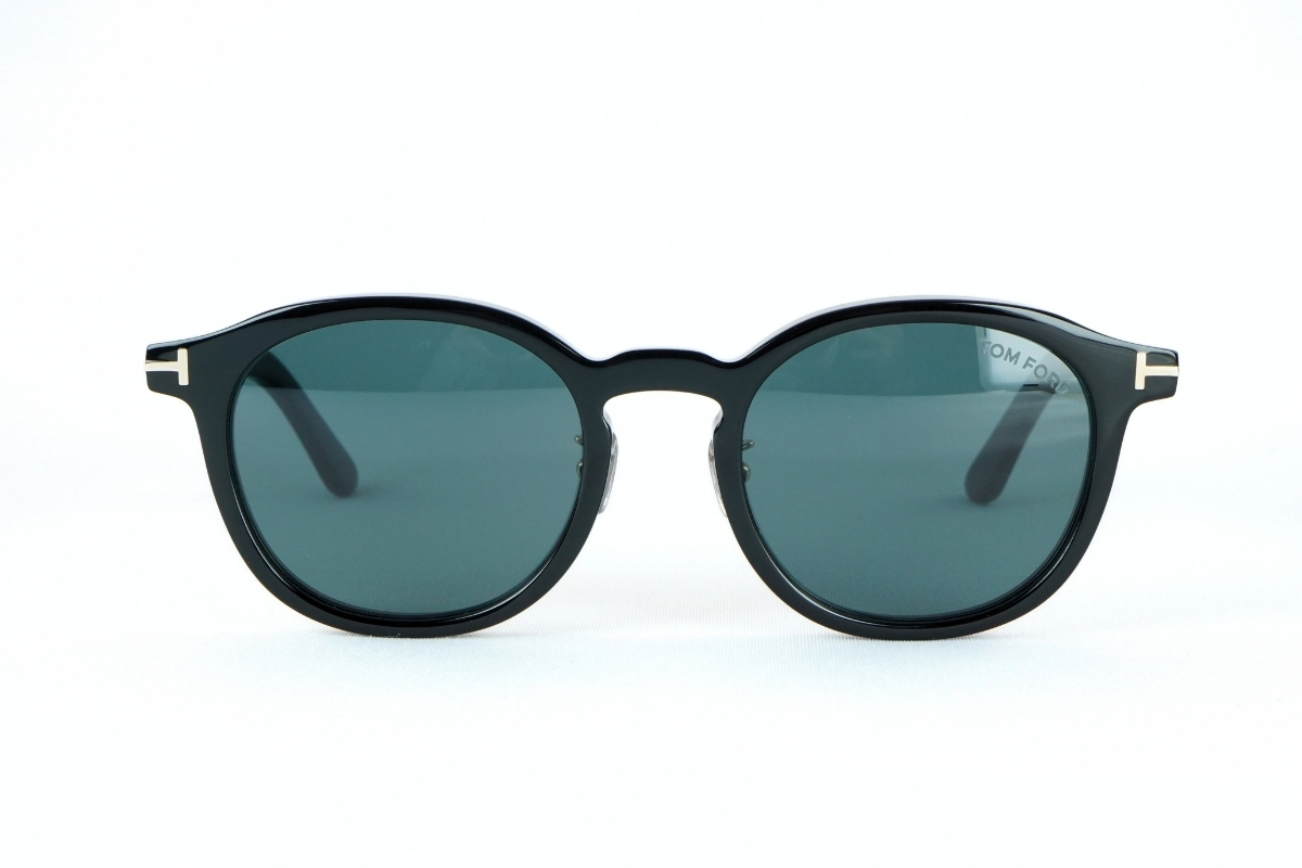 TOM FORDのサングラス「TF1277-D」のフロント
