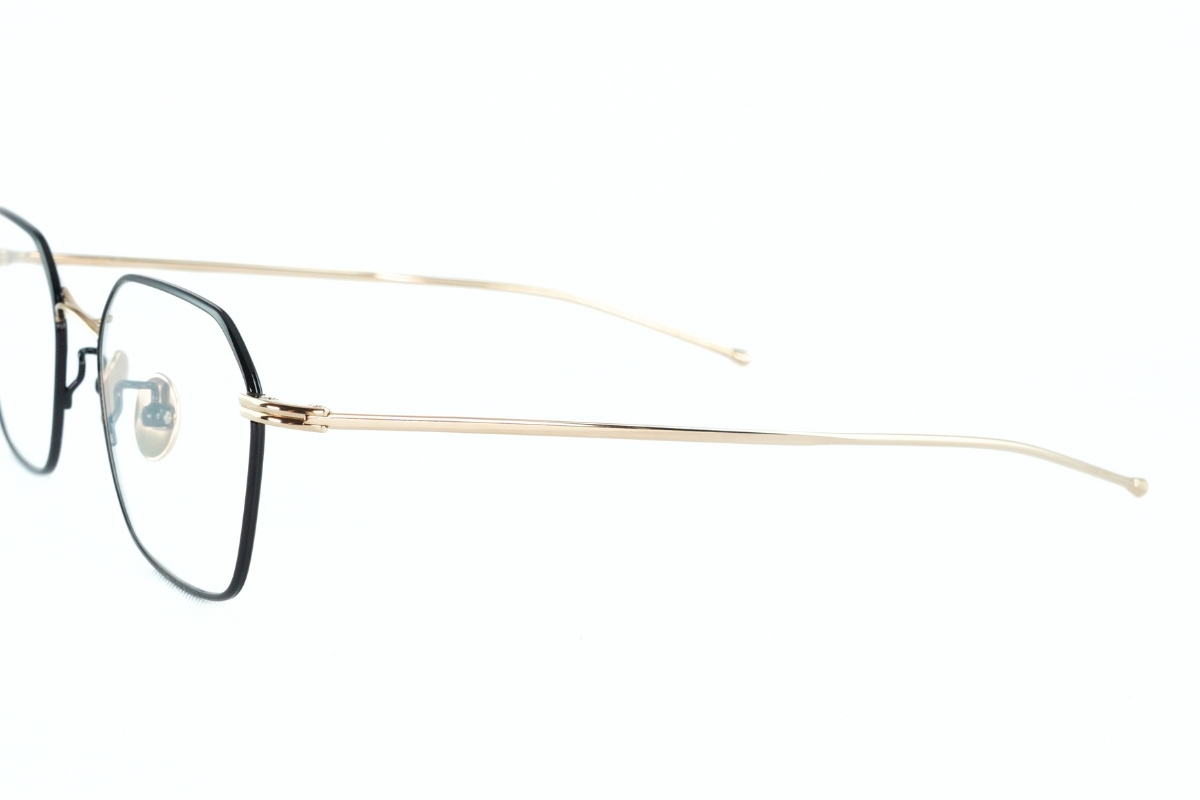 Mr.Gentleman EYEWEARのメガネ「JUSTIN」のテンプル