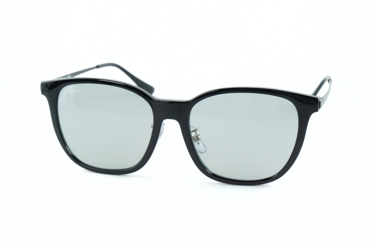 絶妙なサイズ感が人気！Ray-Ban「RB4333D」は誰でも似合うサングラスです