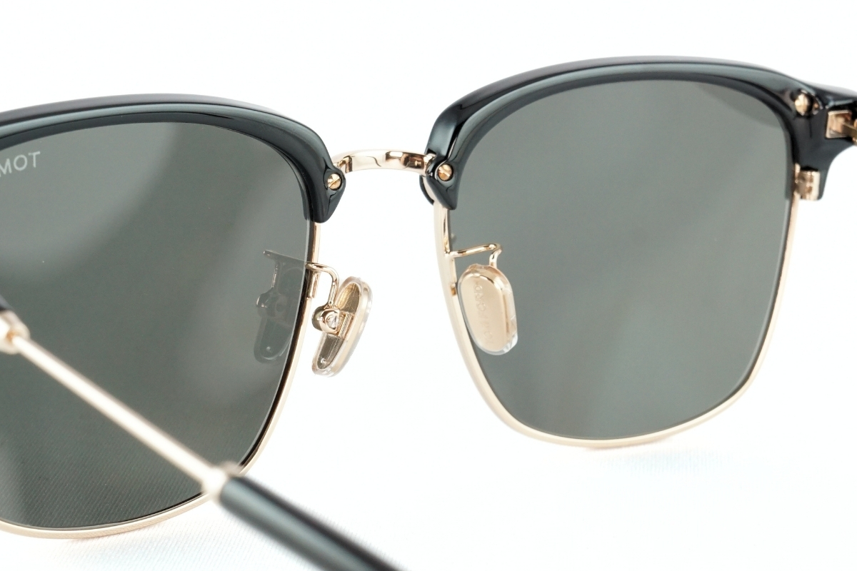 TOM FORDのサングラス「TF1242-K」の鼻パッド